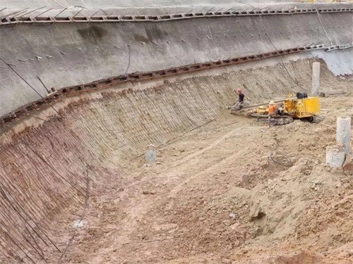 铁西基坑边坡加固